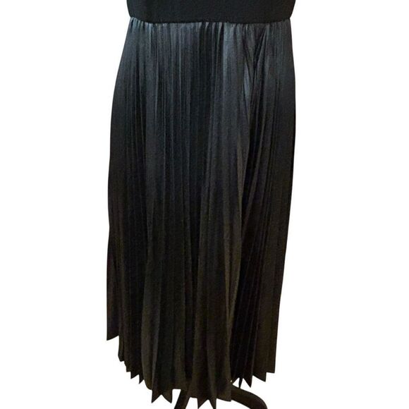 Halston Black A-Line Midi-Dress Spaghetti Strap Pleated Skirt Women Size 6 NWT - Picture 3 of 13